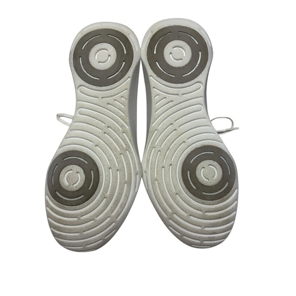 Allbirds Men's White Sneakers - Picture 6 of 7